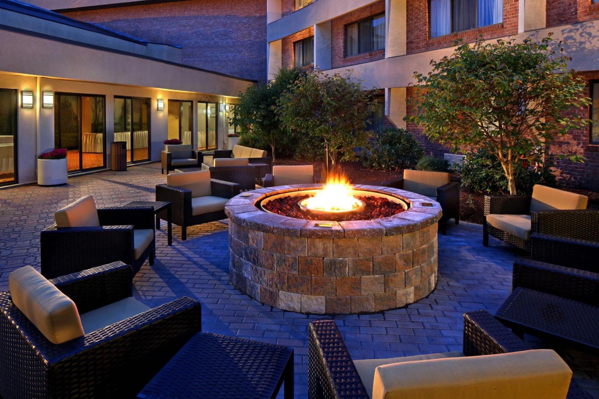 Courtyard Hartford Cromwell Hotel Luaran gambar