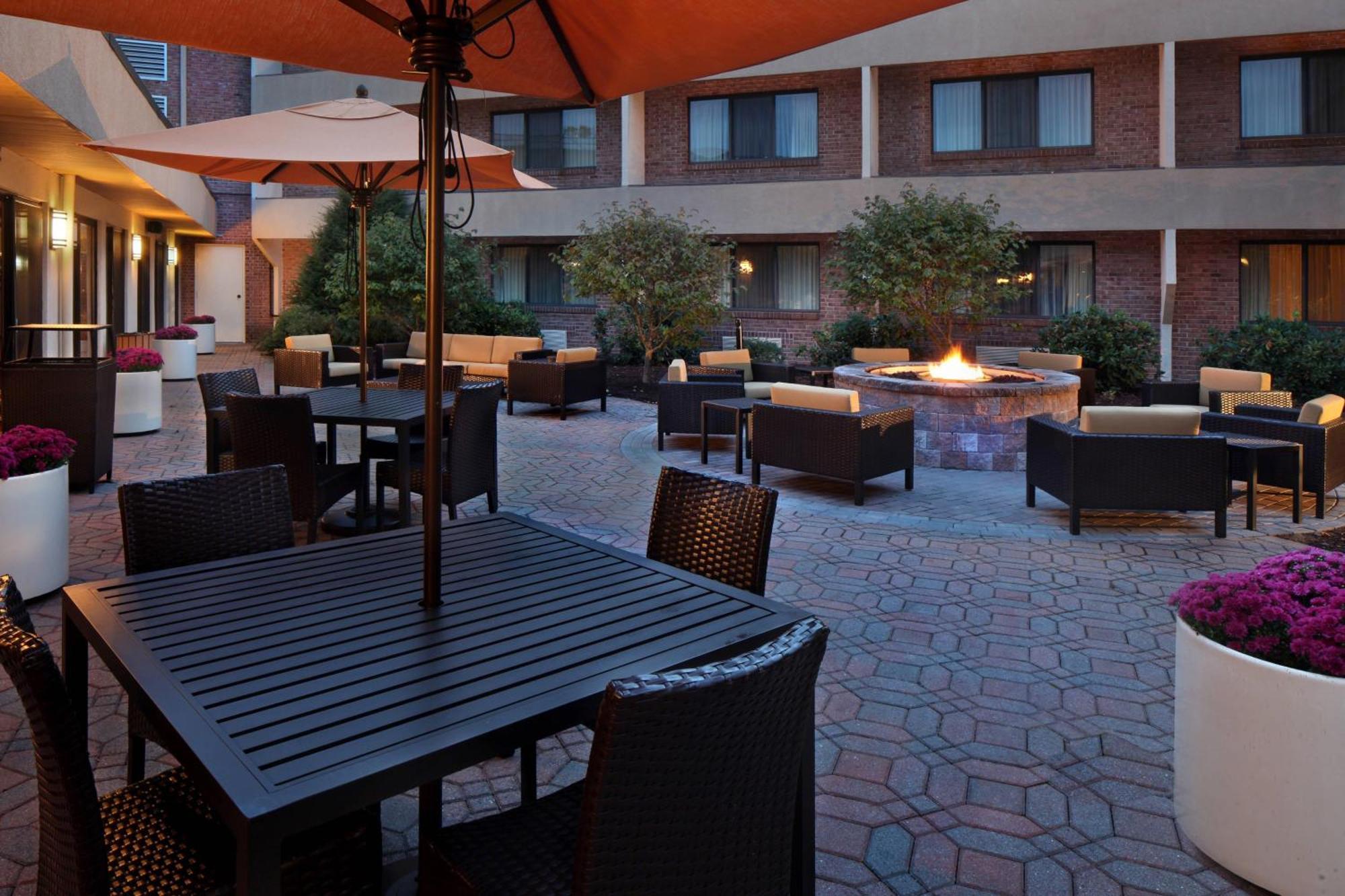 Courtyard Hartford Cromwell Hotel Luaran gambar